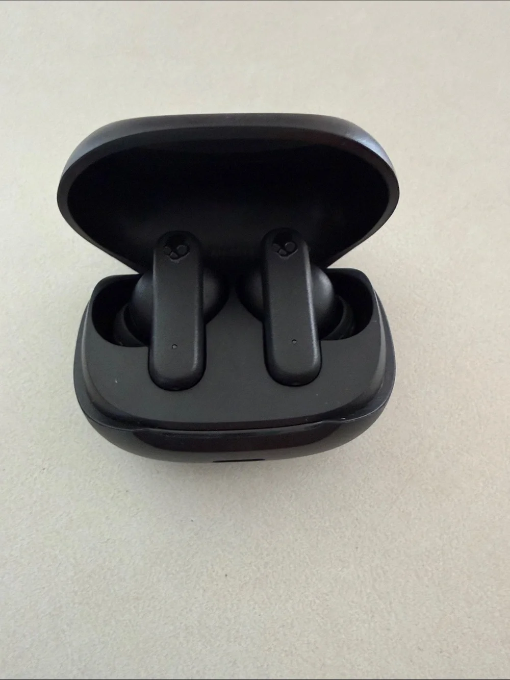 Skullcandy True Wireless Earbuds in Black Charging Case